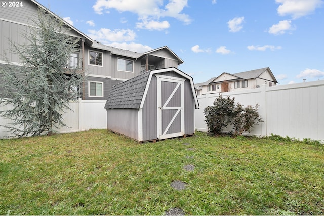 18095 Bluff Rd, Sandy, OR 97055 - view of shed with a fenced backyard