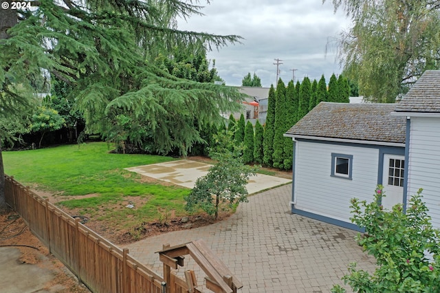 view of yard with a patio