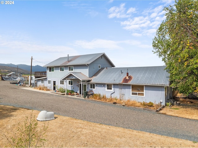 view of front of house