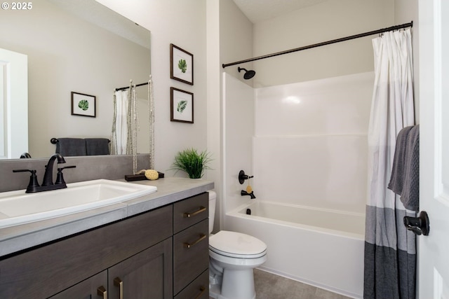 full bathroom featuring vanity, toilet, and shower / bath combo