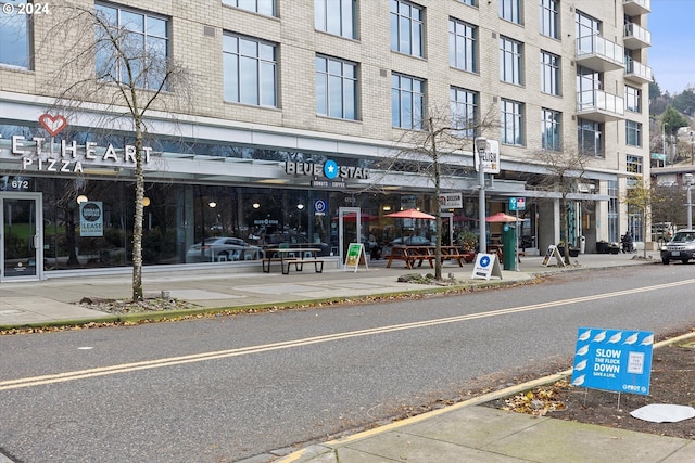 3570 S River Pkwy Unit 1609, Portland, OR 97239 - view of building exterior