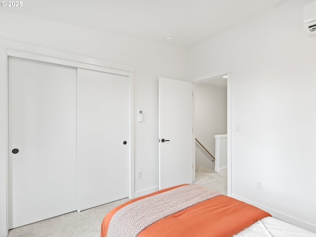 bedroom featuring a closet