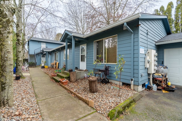 view of front of home featuring a garage