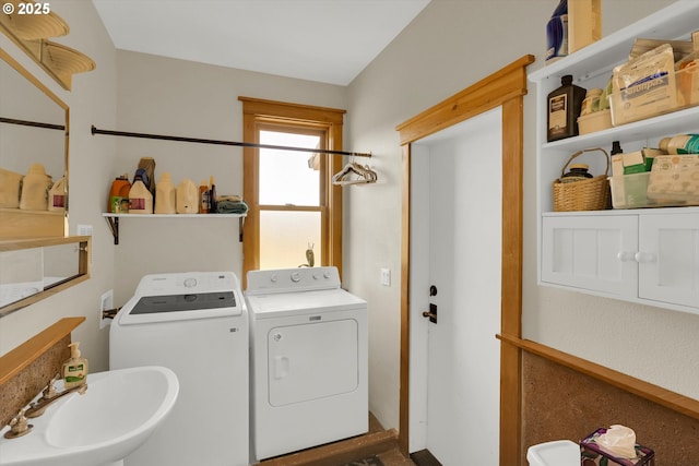 47266 SW Carpenter Creek Rd, Forest Grove, OR 97116 - laundry room with washing machine and clothes dryer