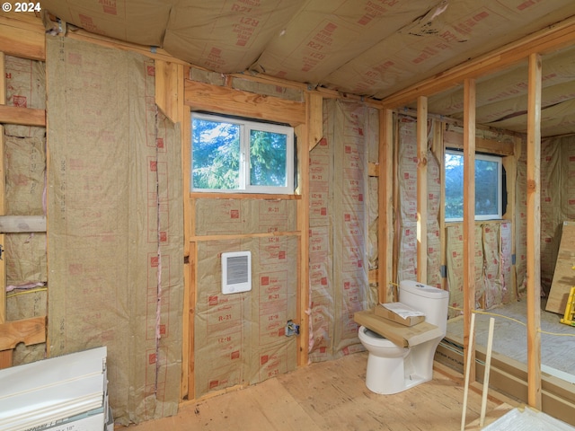 bathroom featuring toilet