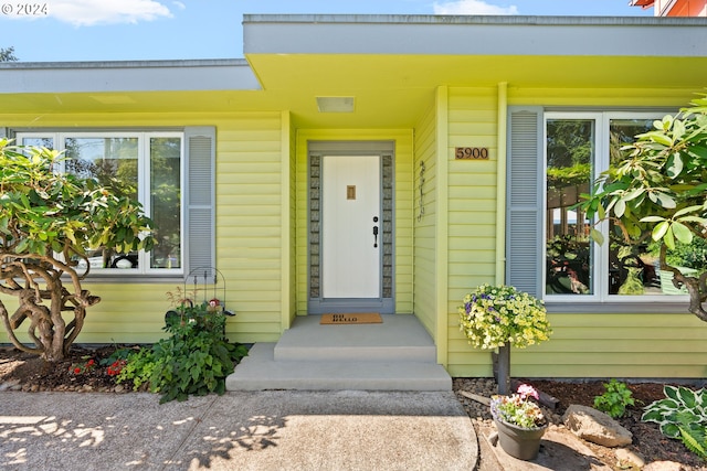 view of property entrance