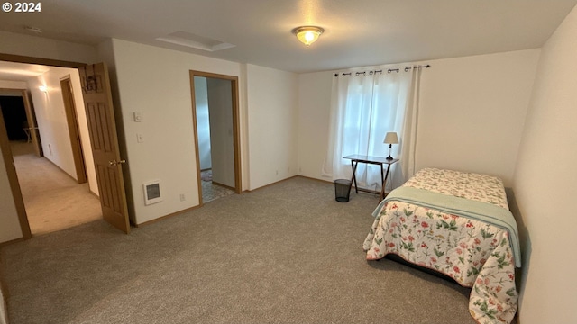 bedroom featuring carpet floors