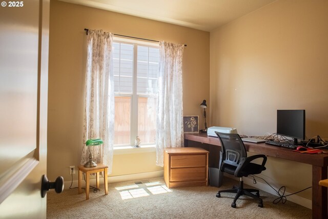 1008 S 41st St, Springfield, OR 97478 - carpeted office space featuring healthy amount of natural light