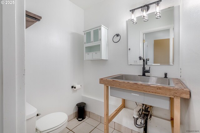 1504 SW 24th St, Troutdale, OR 97060 - half bath with toilet and tile patterned flooring