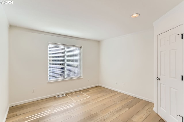 20160 SW 58th Ter, Tualatin, OR 97062 - unfurnished room featuring recessed lighting, baseboards, light wood finished floors, and visible vents