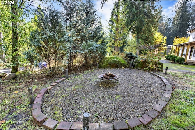 19500 S Rockie Dr, Mulino, OR 97042 - view of yard with an outdoor fire pit