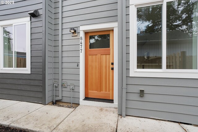 view of property entrance