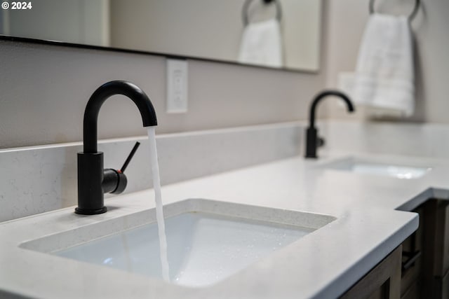 room details featuring sink