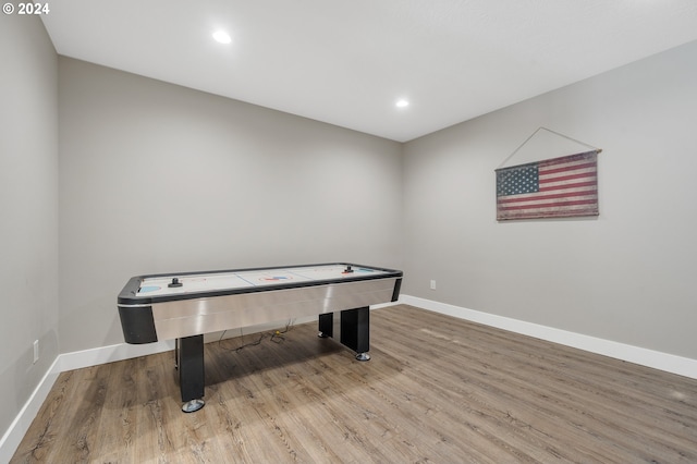 playroom with hardwood / wood-style floors