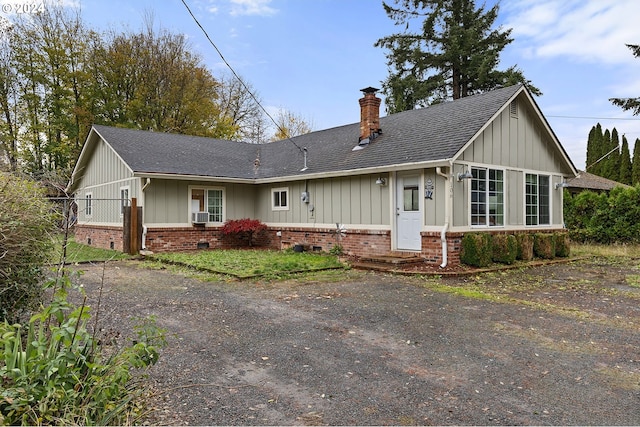 view of front of property