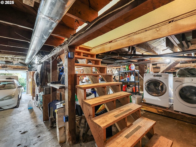 740 Florence Ave, Astoria, OR 97103 - basement featuring washing machine and clothes dryer