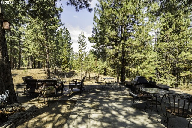 view of patio / terrace featuring outdoor lounge area