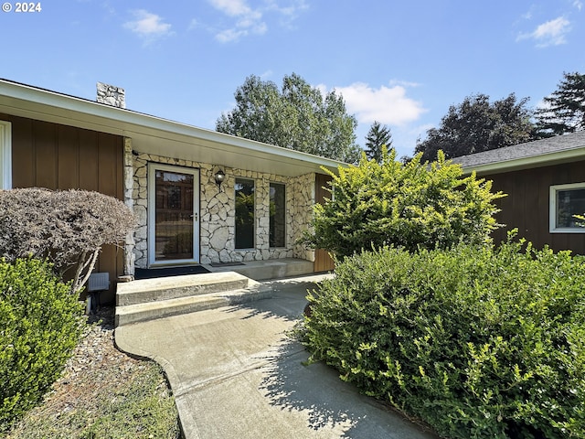 view of entrance to property