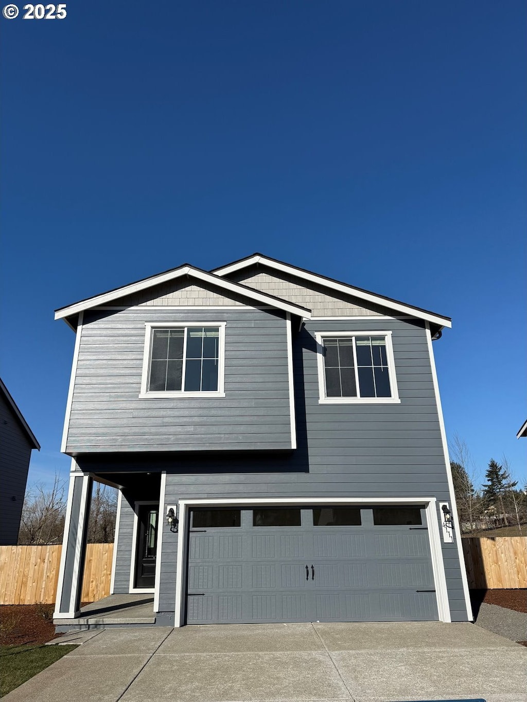 view of front facade with a garage