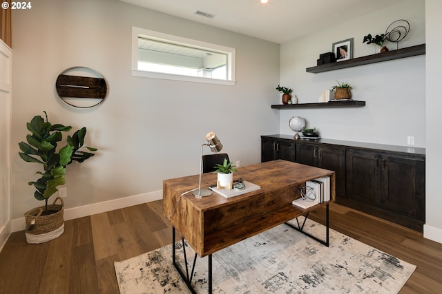 office area with hardwood / wood-style flooring