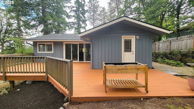 1400 W 40th St, Eugene, OR 97405 - view of wooden terrace