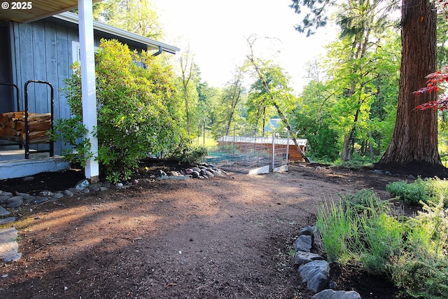 1400 W 40th St, Eugene, OR 97405 - view of yard