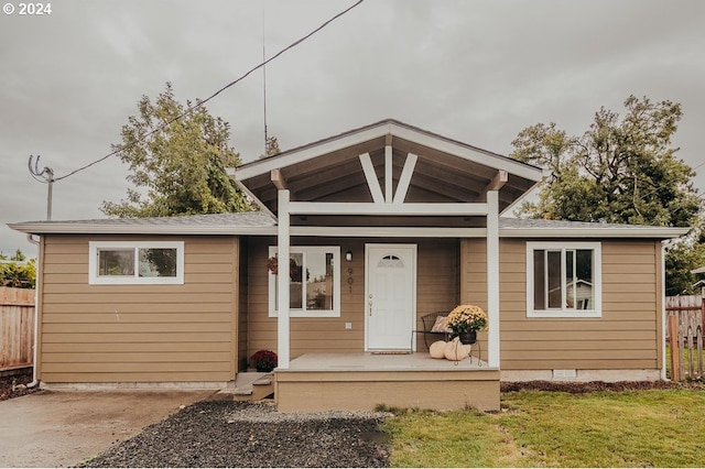 bungalow featuring covered porch