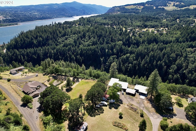 Listing photo 2 for 1170 SW Thornton Dr, White Salmon WA 98672