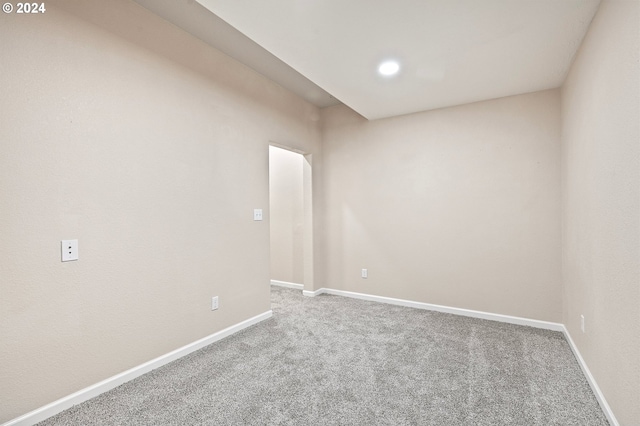 unfurnished room featuring carpet floors