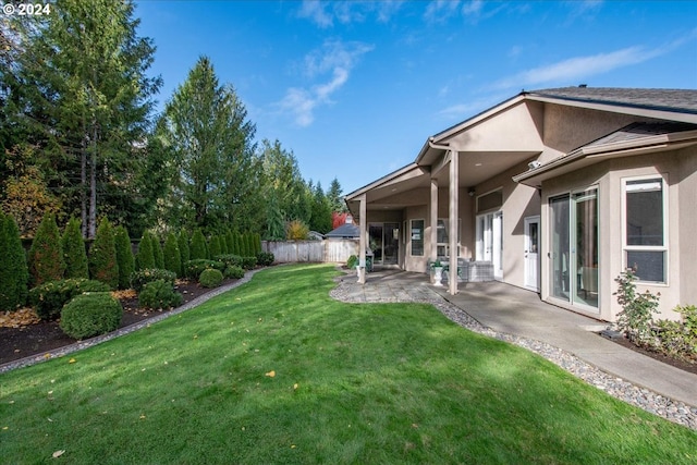 view of yard with a patio