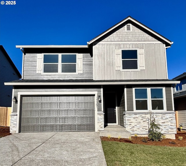 view of front of house featuring a garage