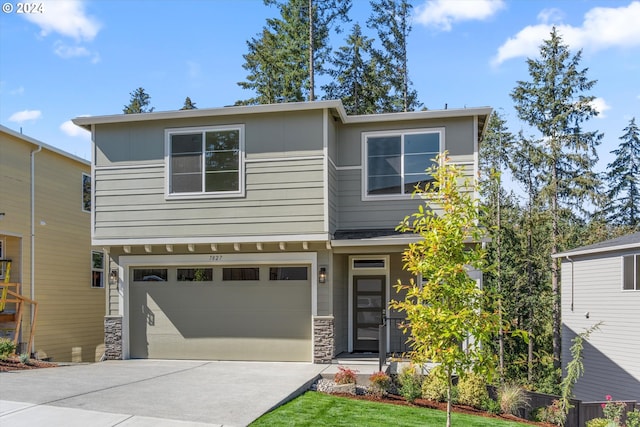 view of front facade featuring a garage