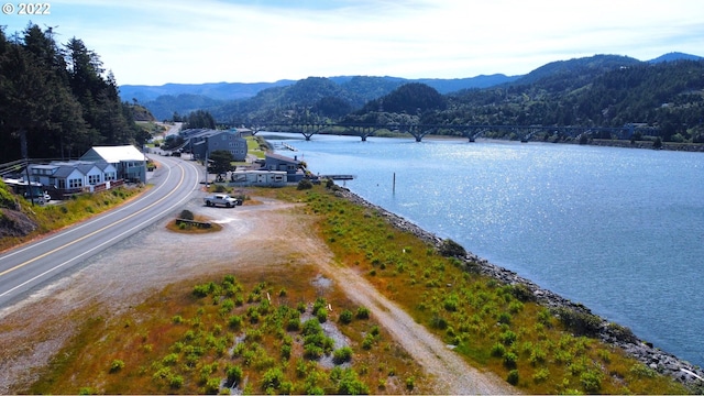 Listing photo 3 for Wedderburn Loop, Gold Beach OR 97444