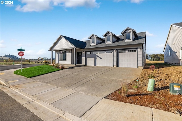 view of front facade featuring a garage