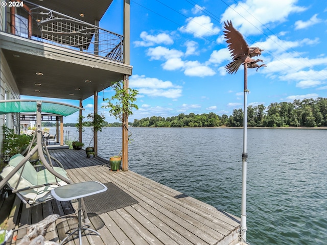 dock area featuring a water view