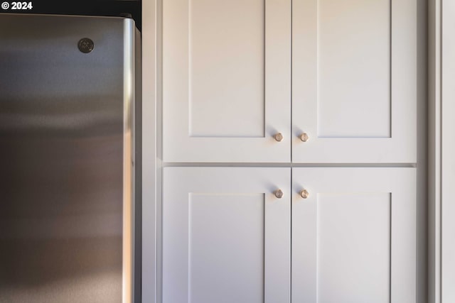 6061 NE Simpson St, Portland, OR 97218 - detailed view of freestanding refrigerator