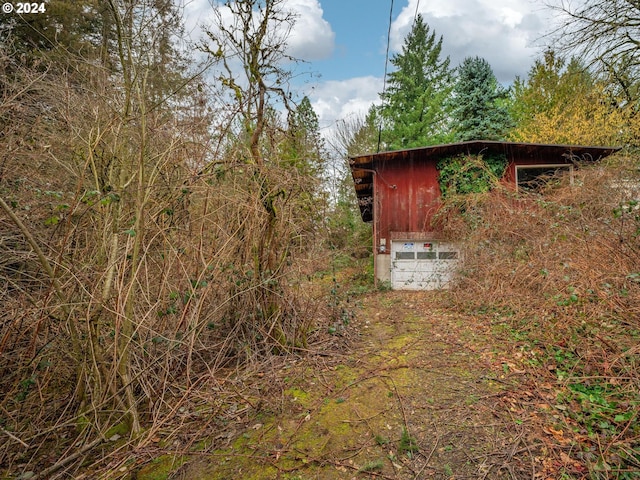 view of outdoor structure