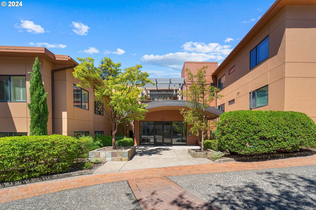 view of building exterior