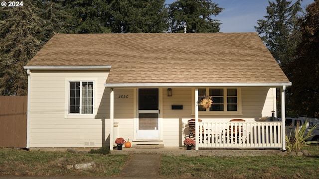 view of front facade with a porch