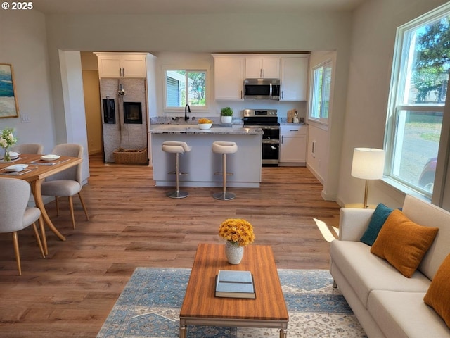 80 S 21st St, Saint Helens, OR 97051 - living room featuring light wood-style flooring