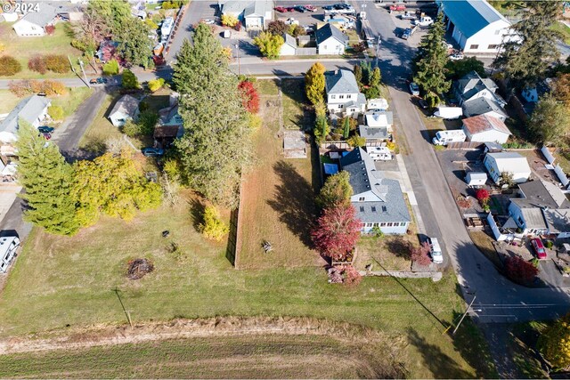 420 W Grant St, Carlton, OR 97111