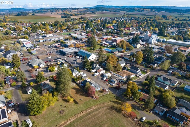 420 W Grant St, Carlton, OR 97111