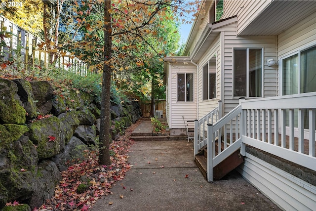 10909 SW Adele Dr, Portland, OR 97225 - view of patio / terrace with fence