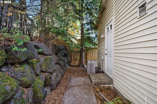 10909 SW Adele Dr, Portland, OR 97225 - view of yard with fence and central air condition unit
