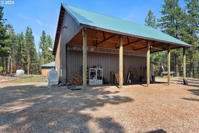 view of outdoor structure