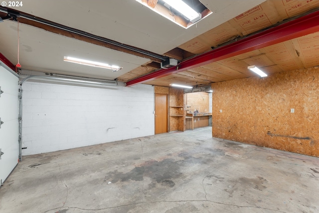 386 Longview Dr, Elkton, OR 97436 - view of garage