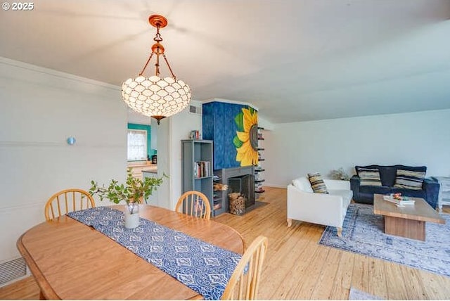 206 Farview Dr, Vancouver, WA 98661 - dining space featuring visible vents, a fireplace, and wood finished floors