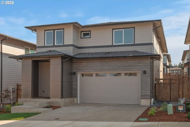 view of front facade featuring a garage