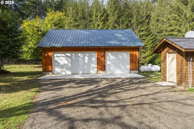 view of detached garage