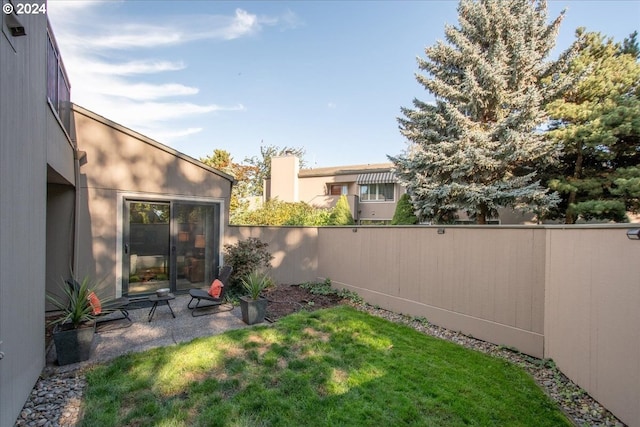 view of yard with a patio